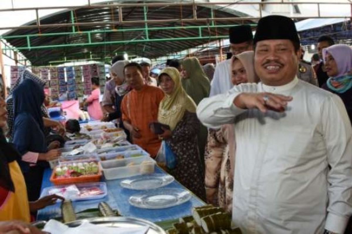 Diresmikan Bupati, Pasar Ramadan di Sungai Bengkel Diramaikan 136 Pedagang