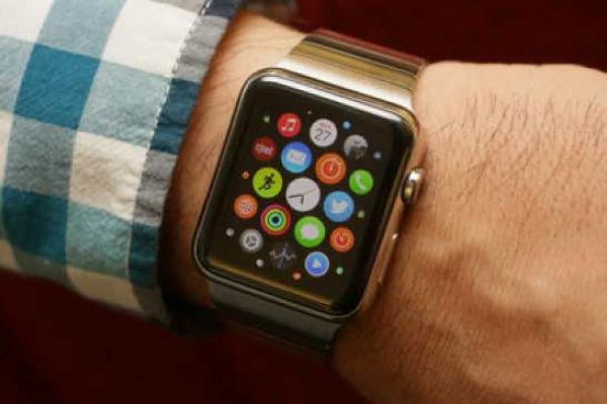 Jumlah Produksi Apple Watch Generasi Kedua Meningkat Drastis