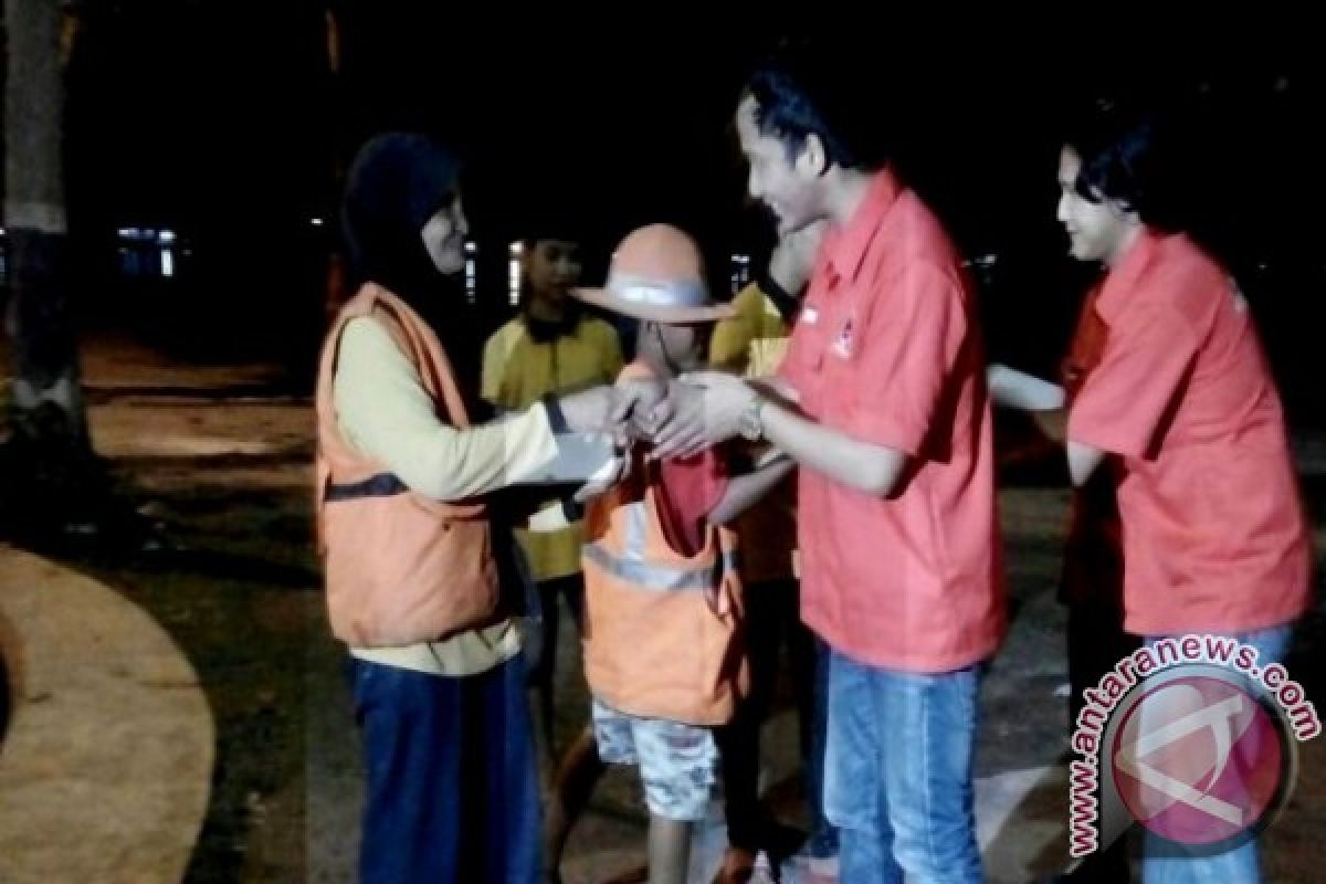  Sahur On The Road Komunitas  Anak Etam Mandiri