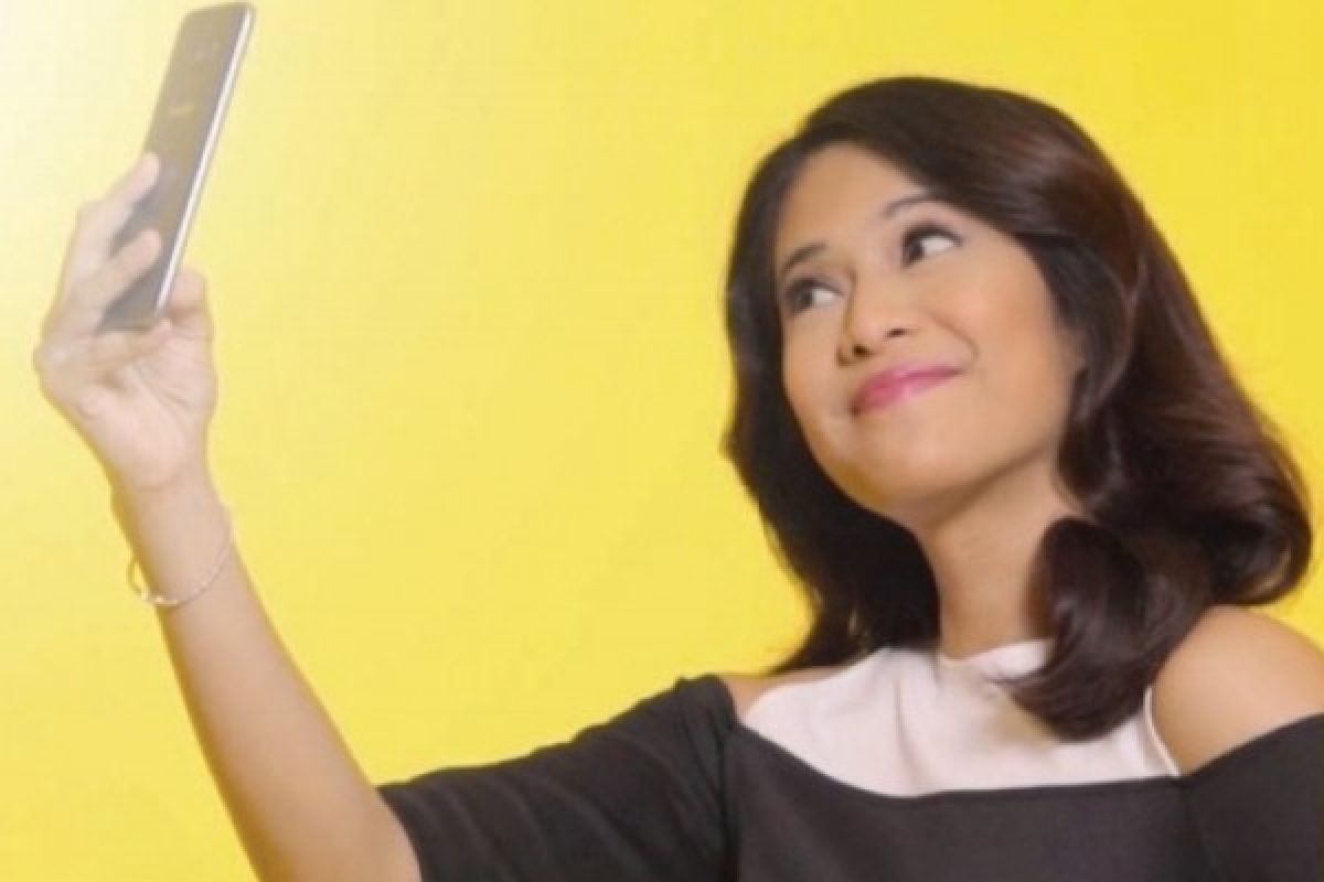 Dian Sastrowardoyo berbagi tips selfie