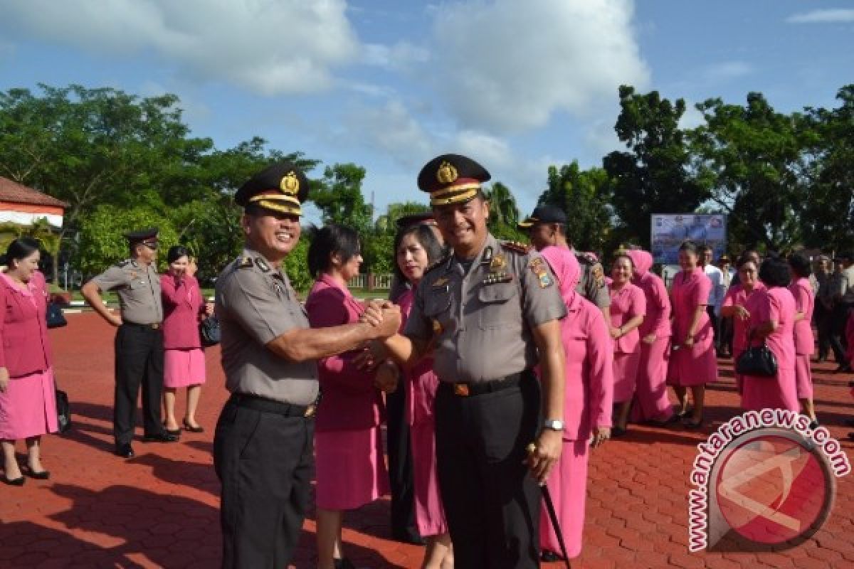 39 Personil Polres Nias Naik Pangkat