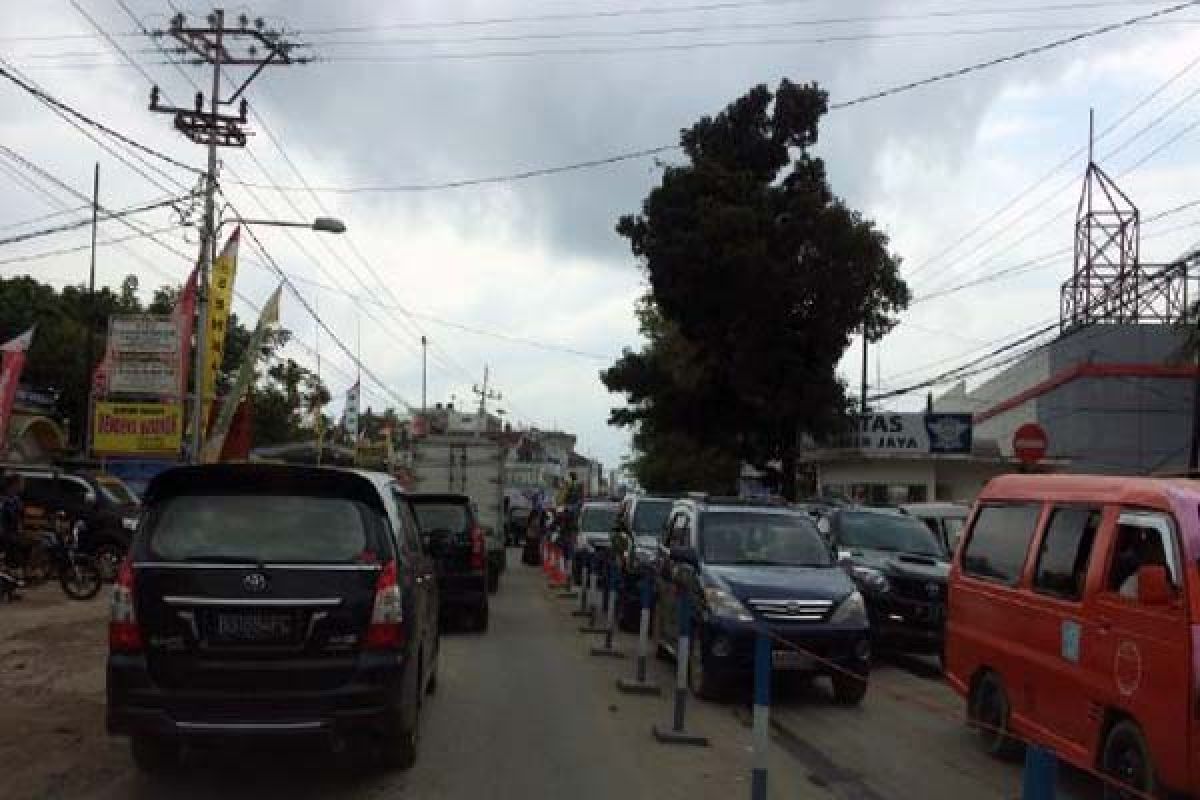 Pemudik diimbau hindari titik kemacetan Pasar Bandarjaya 