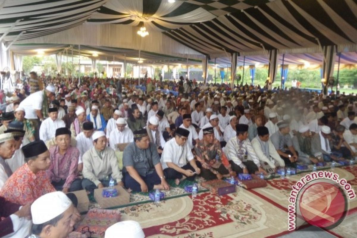 Bukber  H Abdul Rasyid Dihadiri Tokoh dan Masyarakat Kobar