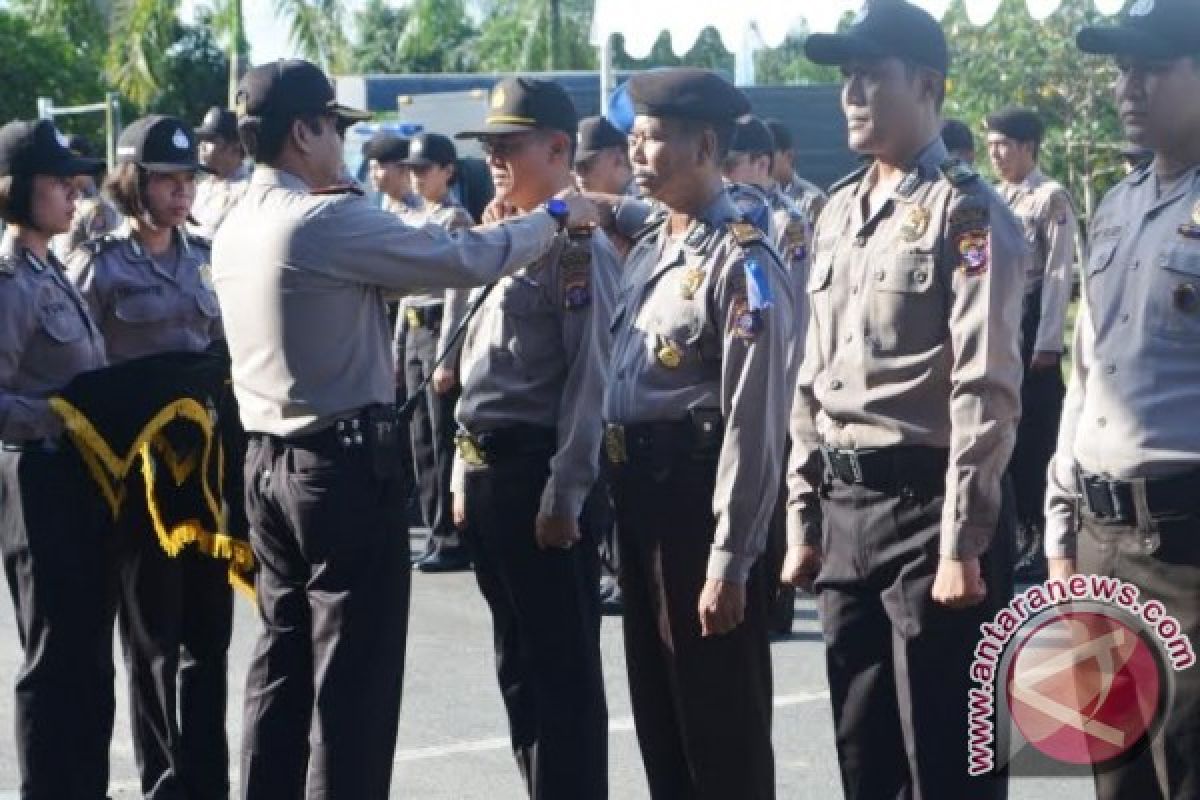 15 Personel Polres Pulpis Naik Pangkat 