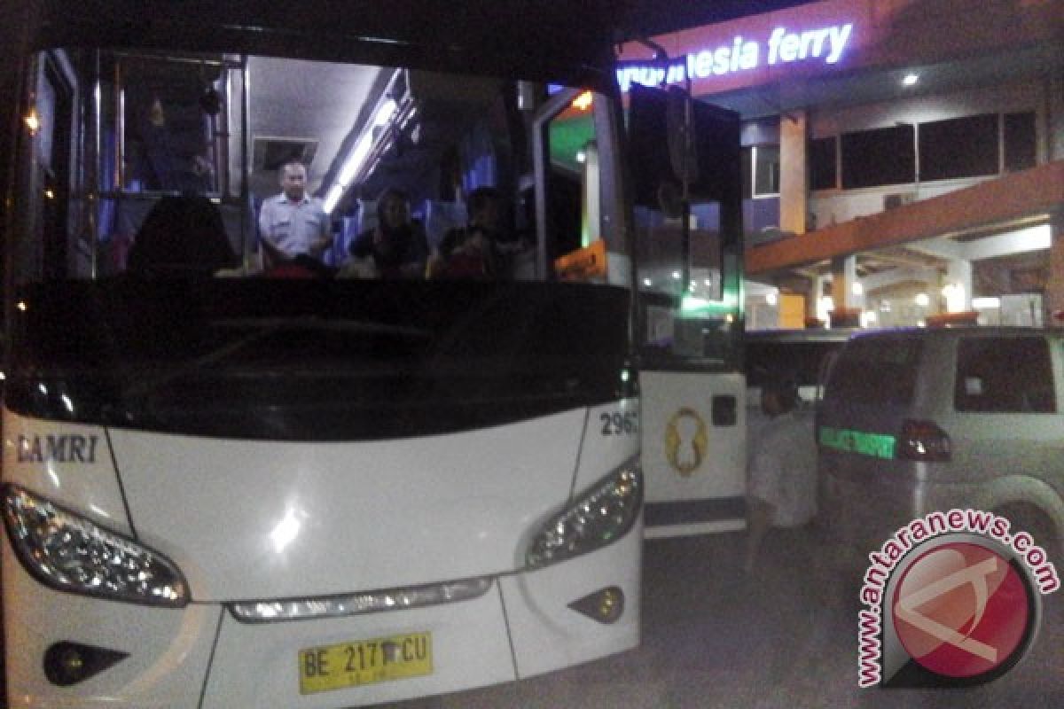  Damri Kerahkan Bus Khusus Angkut Lansia-perempuan  