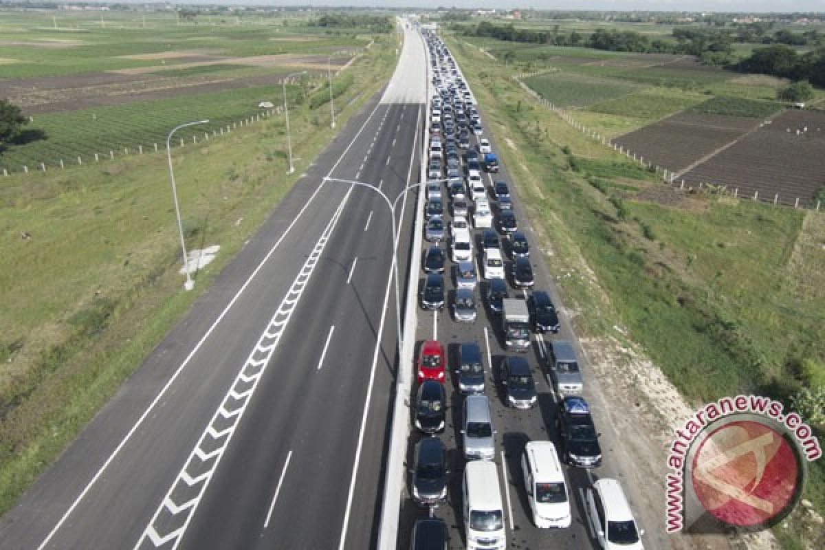 Tol macet harus gratis, kata Kementerian Perhubungan