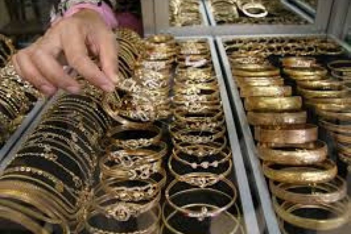 Jelang Lebaran, Penjualan Perhiasan Emas Naik 100 Persen