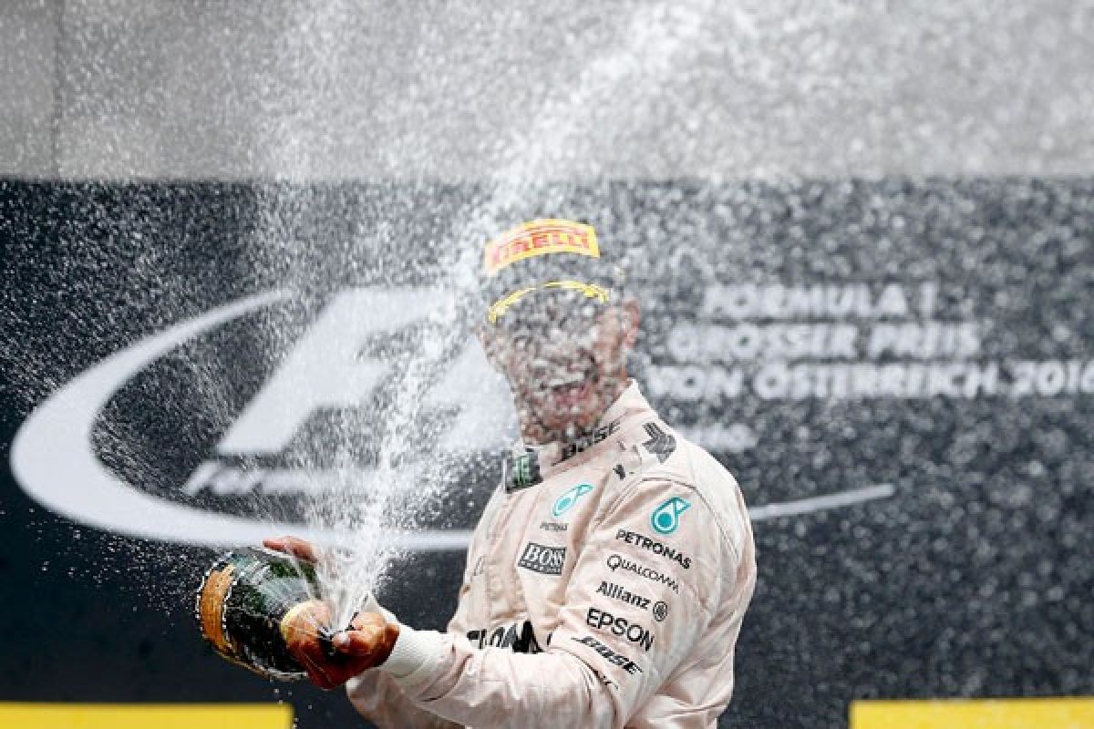 Hamilton juara GP F1 Brazil, penentuan juara kian sengit