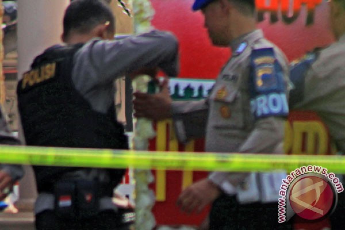 Bom Solo, Tim DVI Polri menuju Mapolresta Surakarta