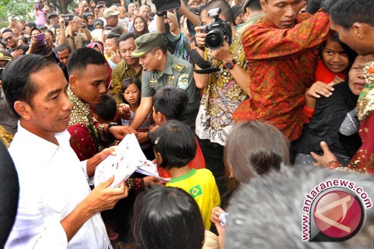 Presiden Jokowi resmikan pelabuhan perikanan Untia Makassar