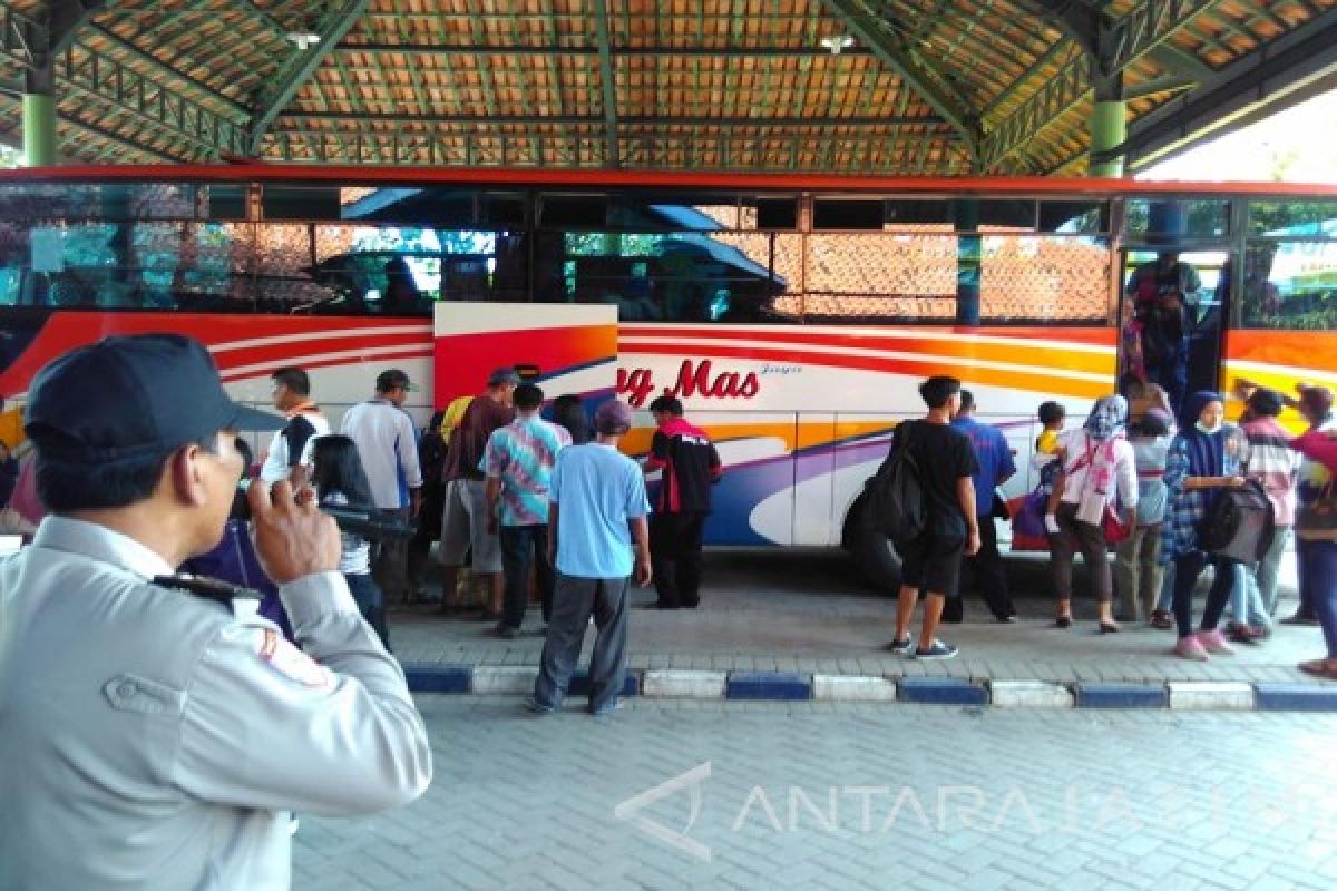 Mudik dan Balik Gratis Ganggu Pendapatan Bus Reguler Bojonegoro