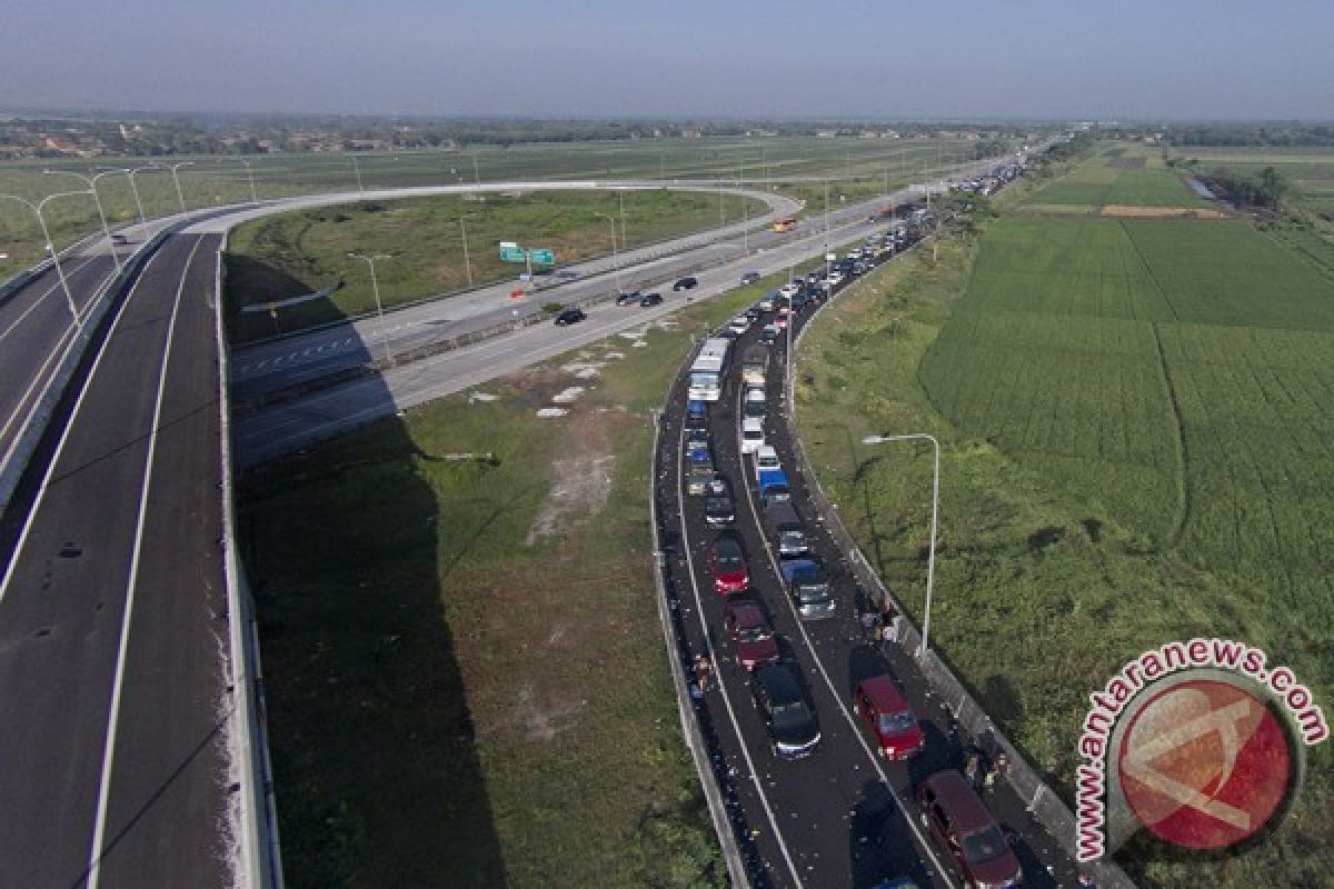 Mudik dengan Bus dan Sepeda Motor