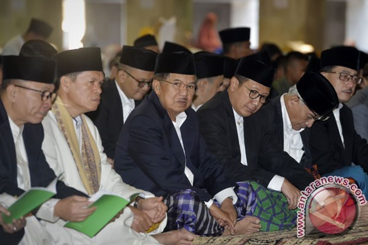 Wapres shalat Idul Fitri di Istiqlal
