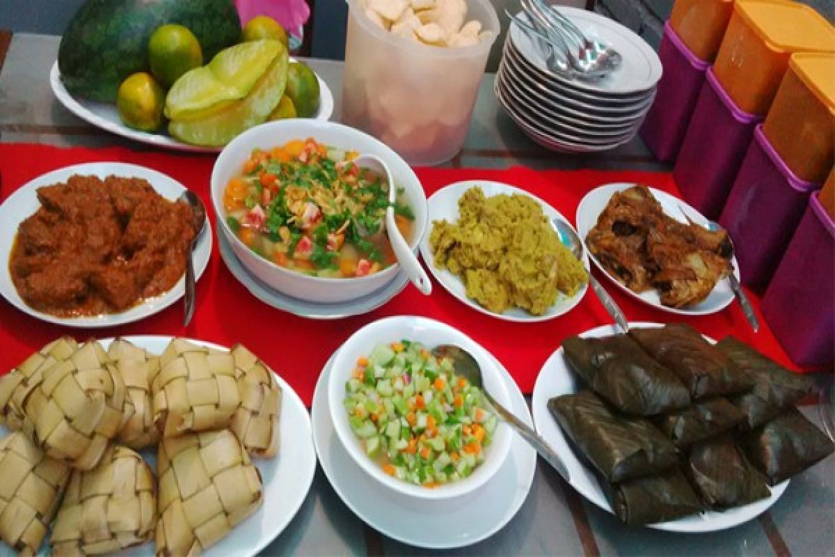 Ini menu wajib Lebaran Saleh Husin