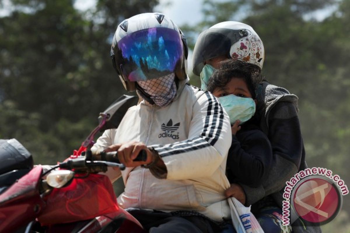 Jalur penghubung antar kabupaten masih lenggang