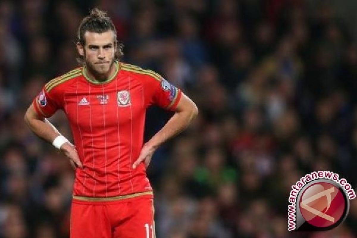 Gareth Bale mencetak trigol di China