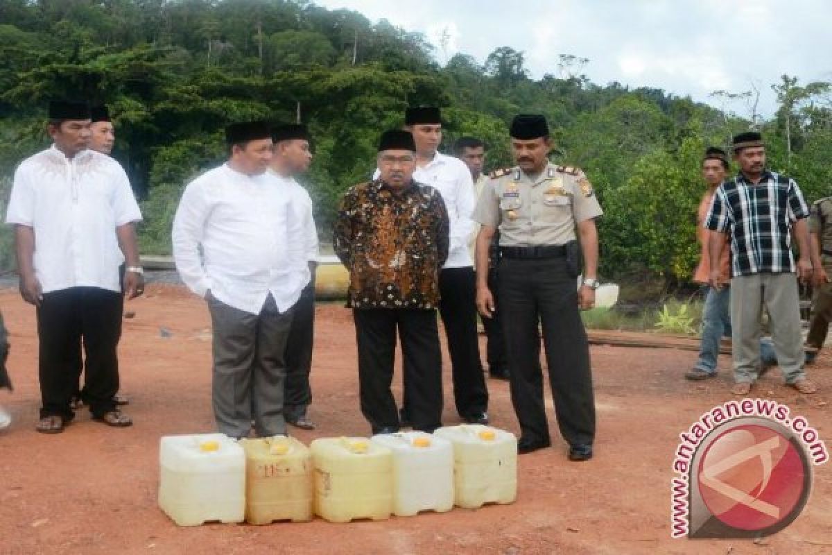 Safari Ramadhan Bupati Gagalkan Pengiriman Miras