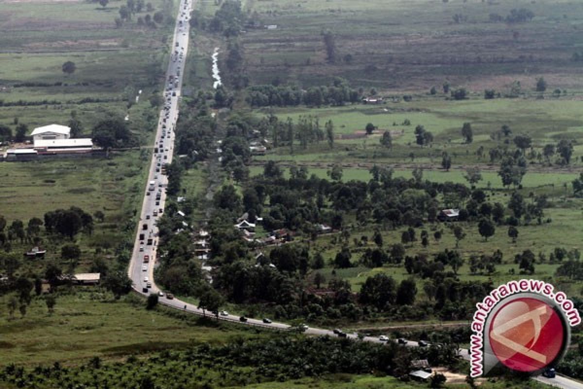 Jalur Mudik Jalan Lintas Sumatera Langkat Padat