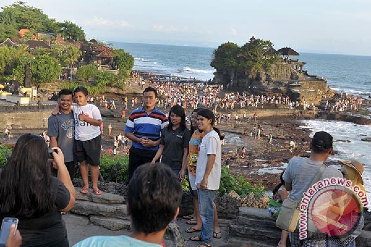 Pasca-Nyepi, 8.310 wisatawan kunjungi objek wisata Tanah Lot