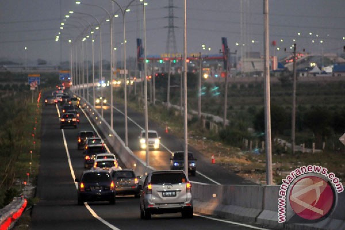 Polres Brebes tambah  dua gardu tiket Tol Brexit