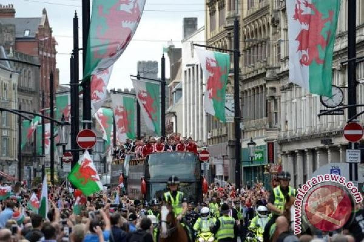 Euro 2016 - Timnas Wales disambut bagai juara