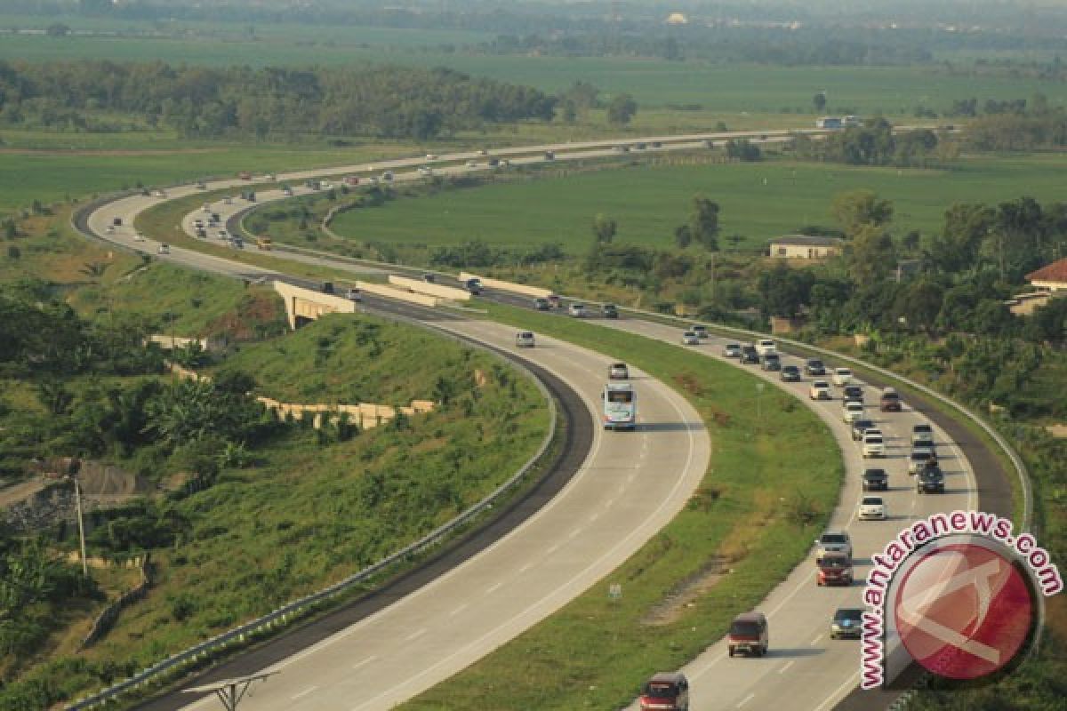 Volume kendaraan di Cipati masih tinggi, berkurang 10 persen