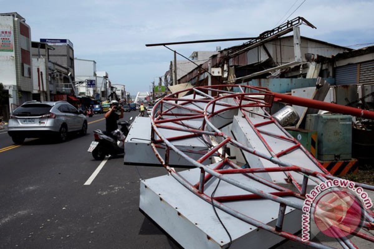 KDEI kirim tim tangani WNI korban jembatan ambruk Taiwan