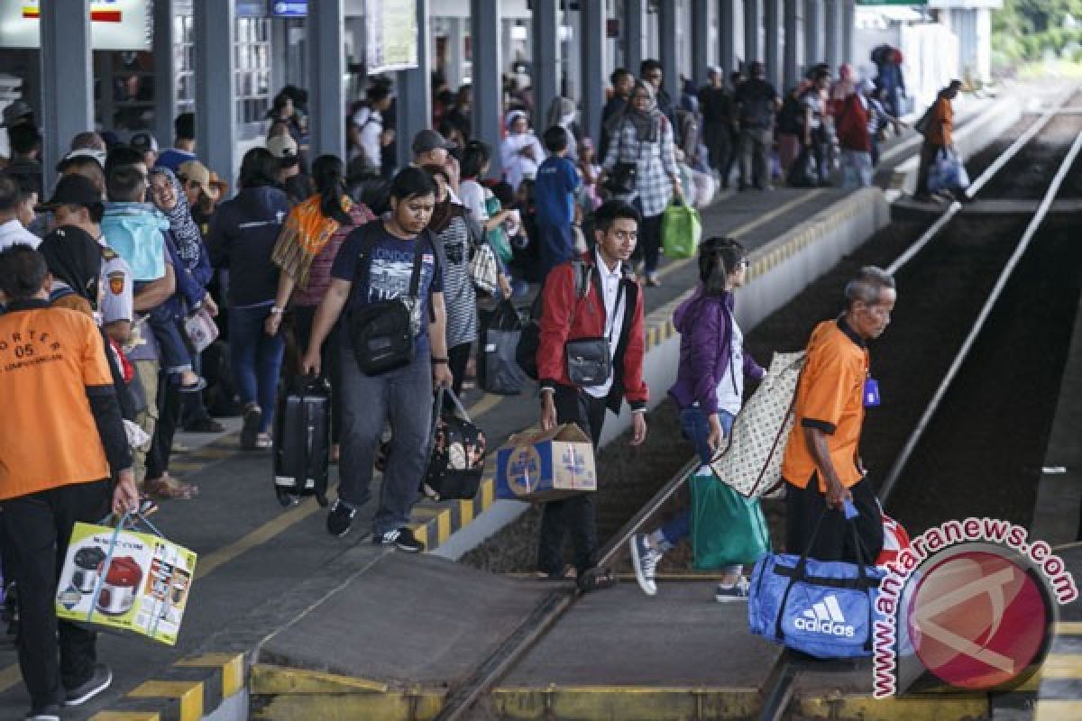Tiket kereta api libur Natal dari Yogyakarta masih tersedia