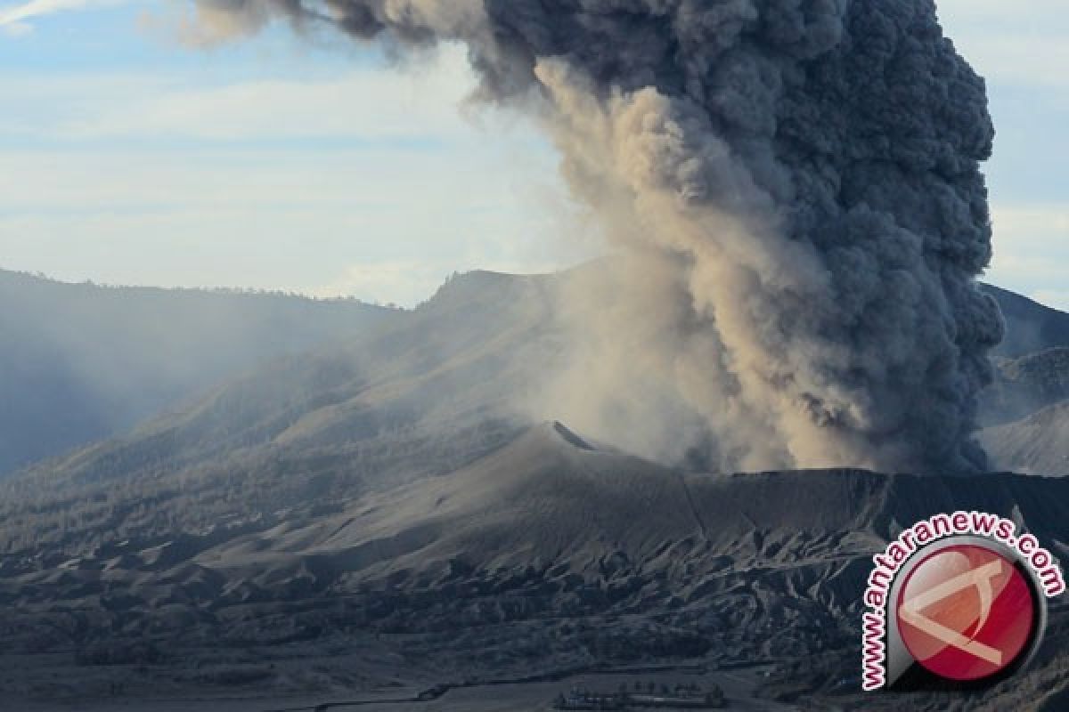 Bandara Internasional Juanda juga terpengaruh letusan Gunung Bromo