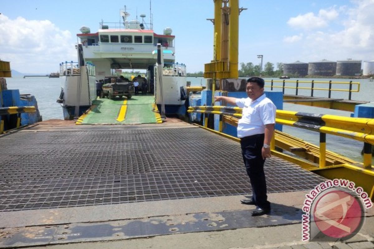 Passengers flow of Batulicin-Kotabaru ferry is normal