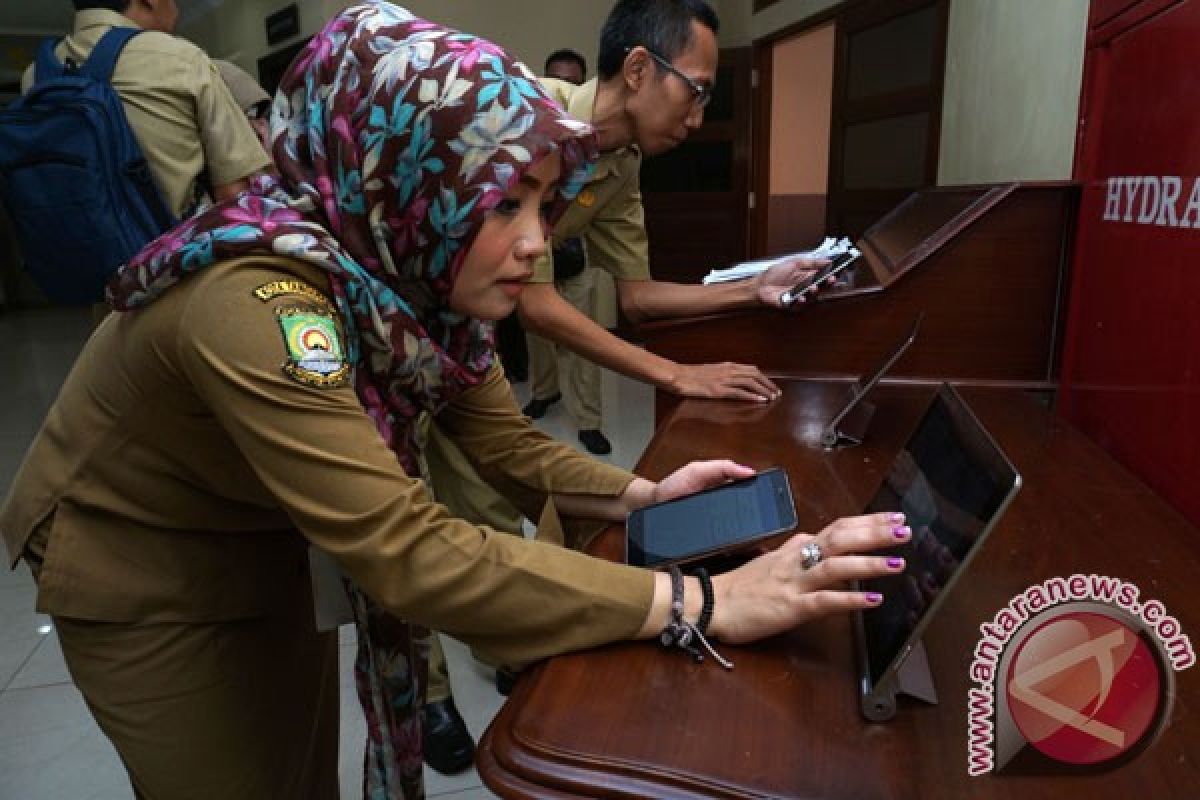 Tangerang akan naikkan gaji pegawai harian lepas