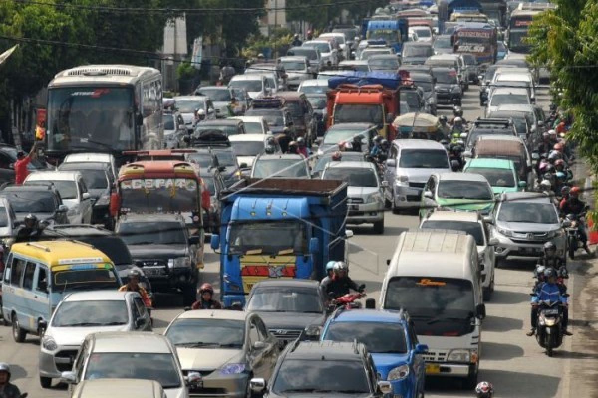 Ganjar Imbau Warganya Tidak Pilih Urbanisasi