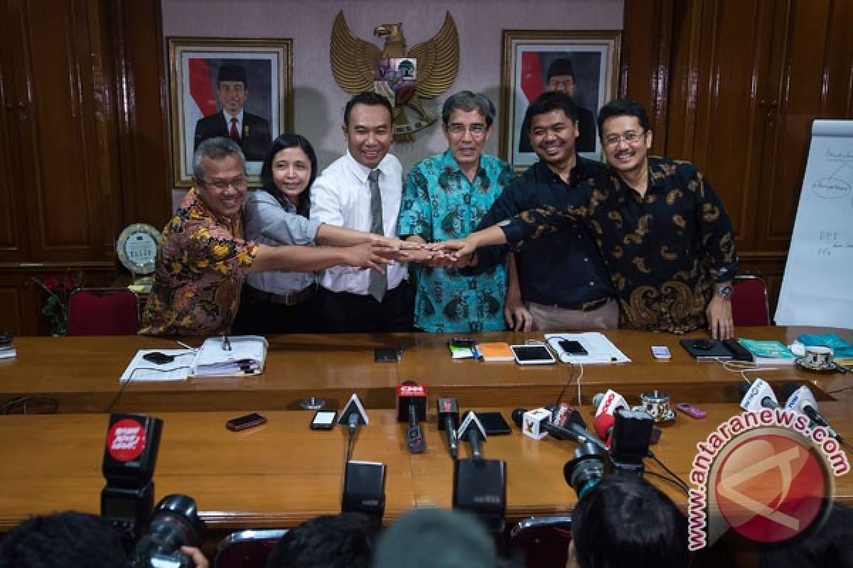 DPR surati Presiden Jokowi terkait pengganti anggota KPU