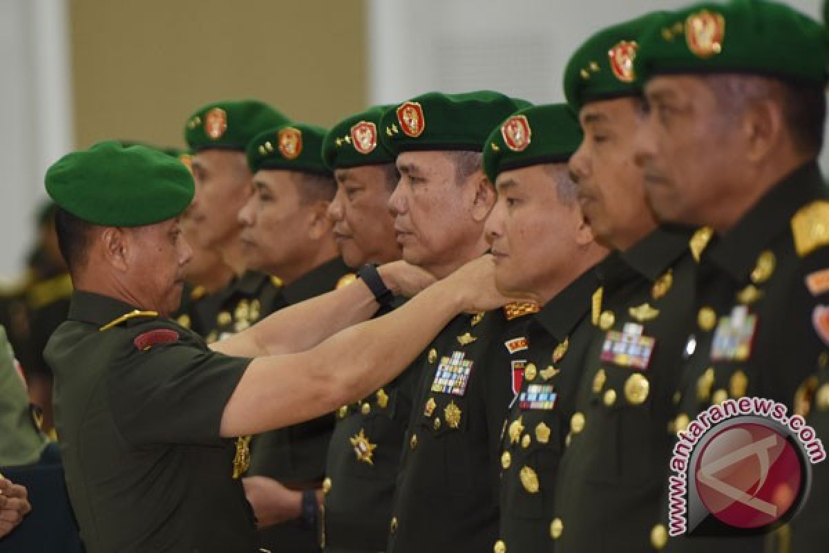 Kepala Staf TNI AD pimpin serah terima empat panglima Kodam