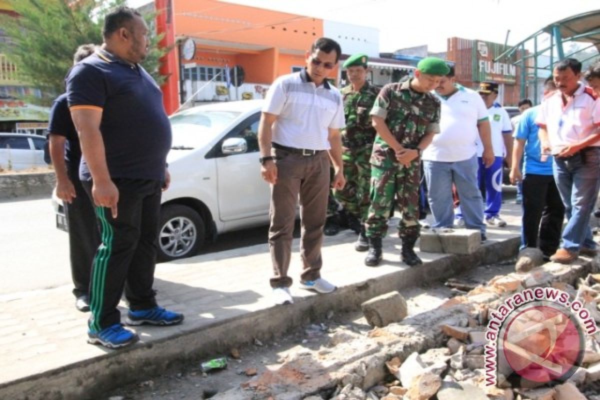 Pemkab Simalungun Benahi Pantai Bebas Parapat