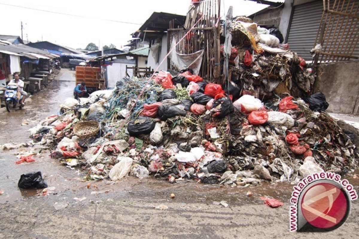 Pemkot Bekasi Libatkan Diri Dalam Swakelola Sampah DKI