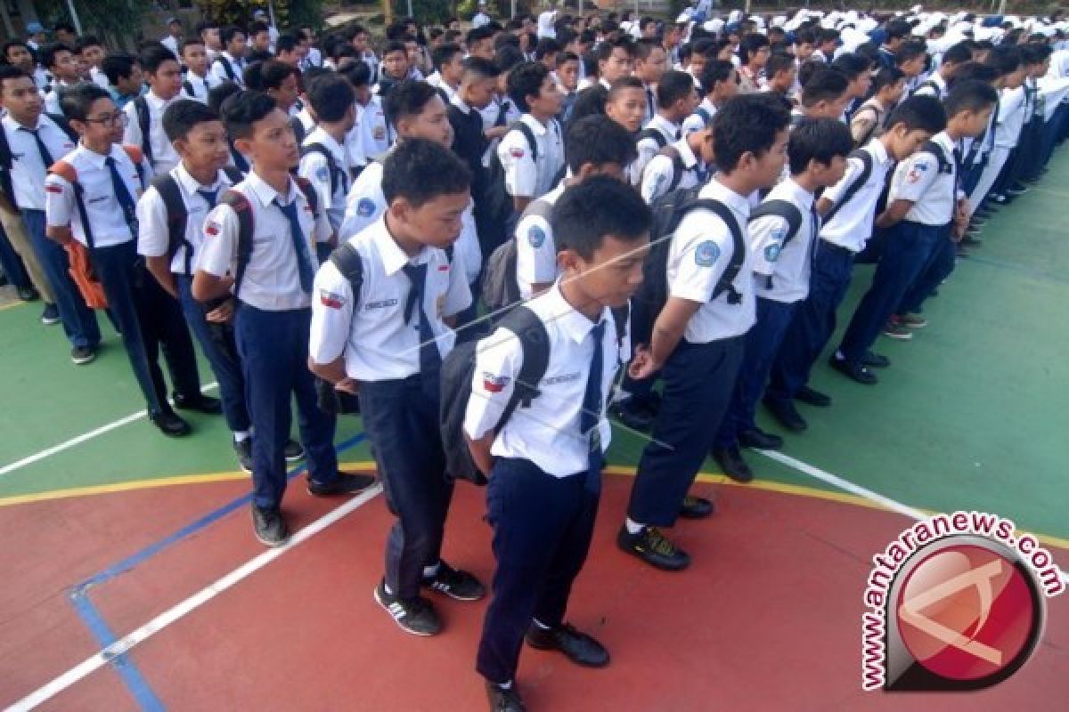 Tidak Ada Unsur Perploncoan, Sekolah Diminta Awasi MOS