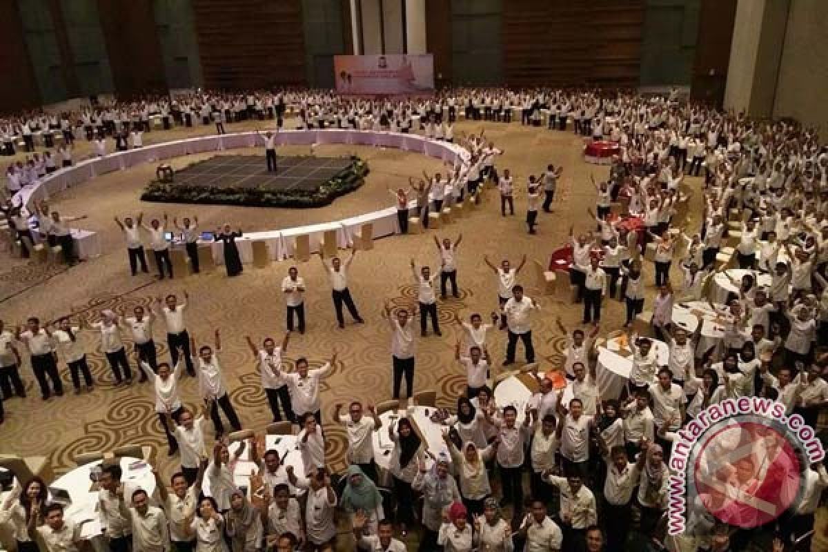 Seluruh pejabat Pemkot Makassar rakorsus pembahasan anggaran