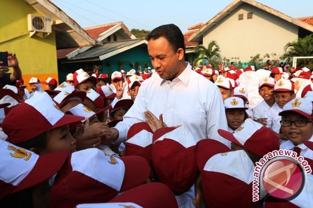 Ayo, besok orang tua antar anak ke sekolah