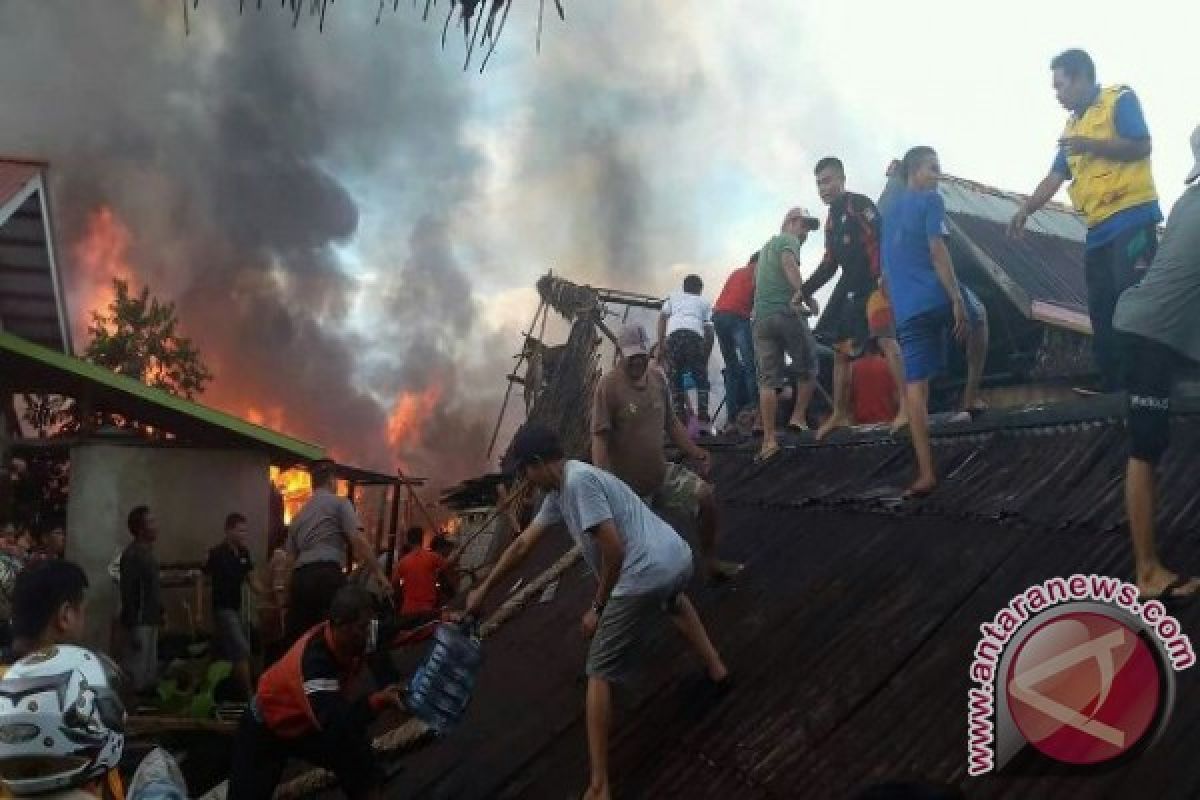 Kebakaran di Palu hanguskan empat rumah