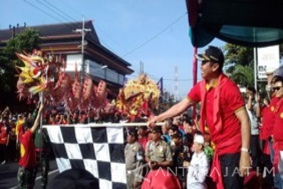 Puluhan Patung Dewa Kelilingi Kota Malang