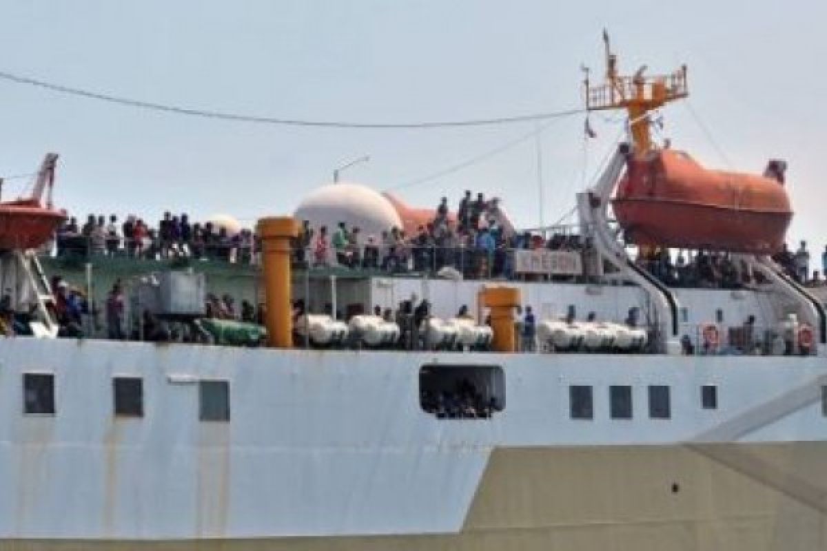 11.500 Penumpang Berangkat Dari Pelabuhan Tanjung Emas