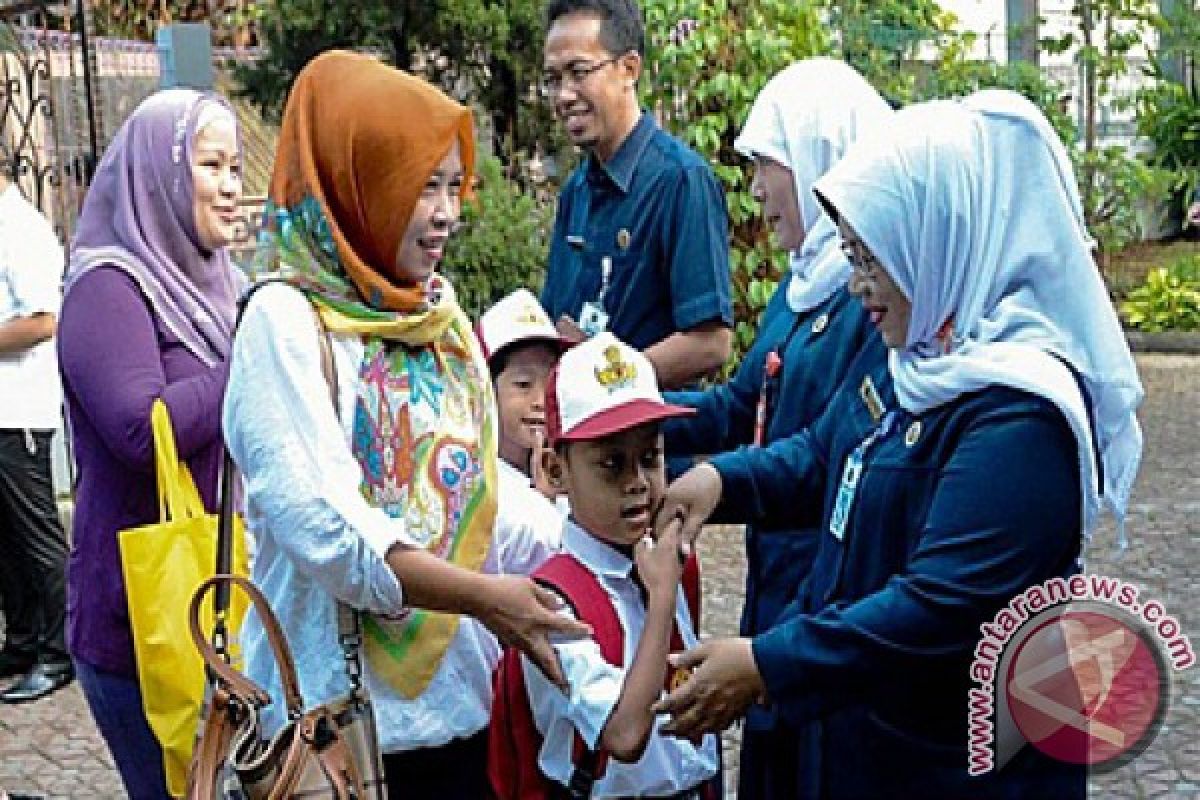 Padang Rintis Sekolah Belajar Pagi Hanya Sekali