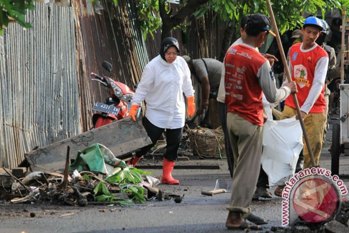 Risma perbanyak hutan kota Surabaya