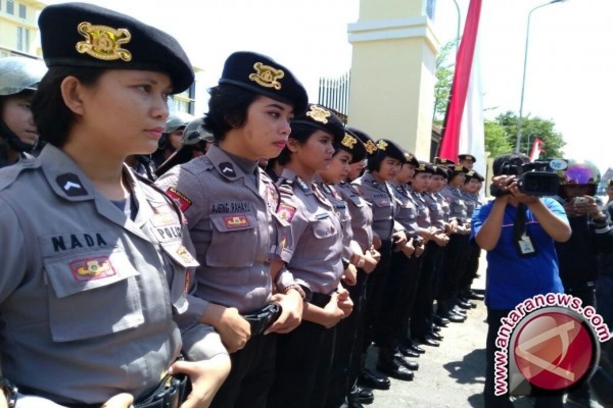 Peringati Hari Kartini 10.000 prajurit wanita apel bersama