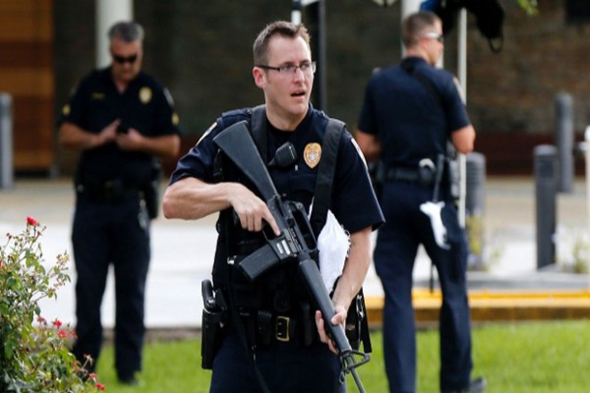 Kembali tiga polisi AS tewas ditembak