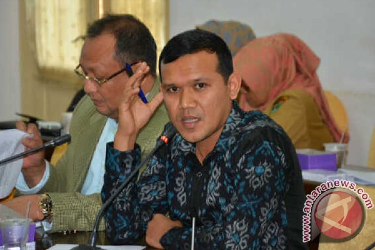 Legislator: Pemerintah daerah selesaikan persoalan lahan