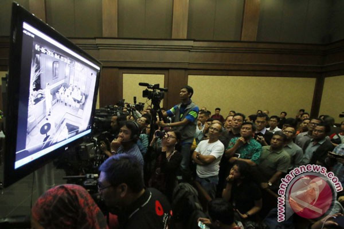 Kronologi kedatangan Jessica hingga Mirna kejang dari tayangan CCTV