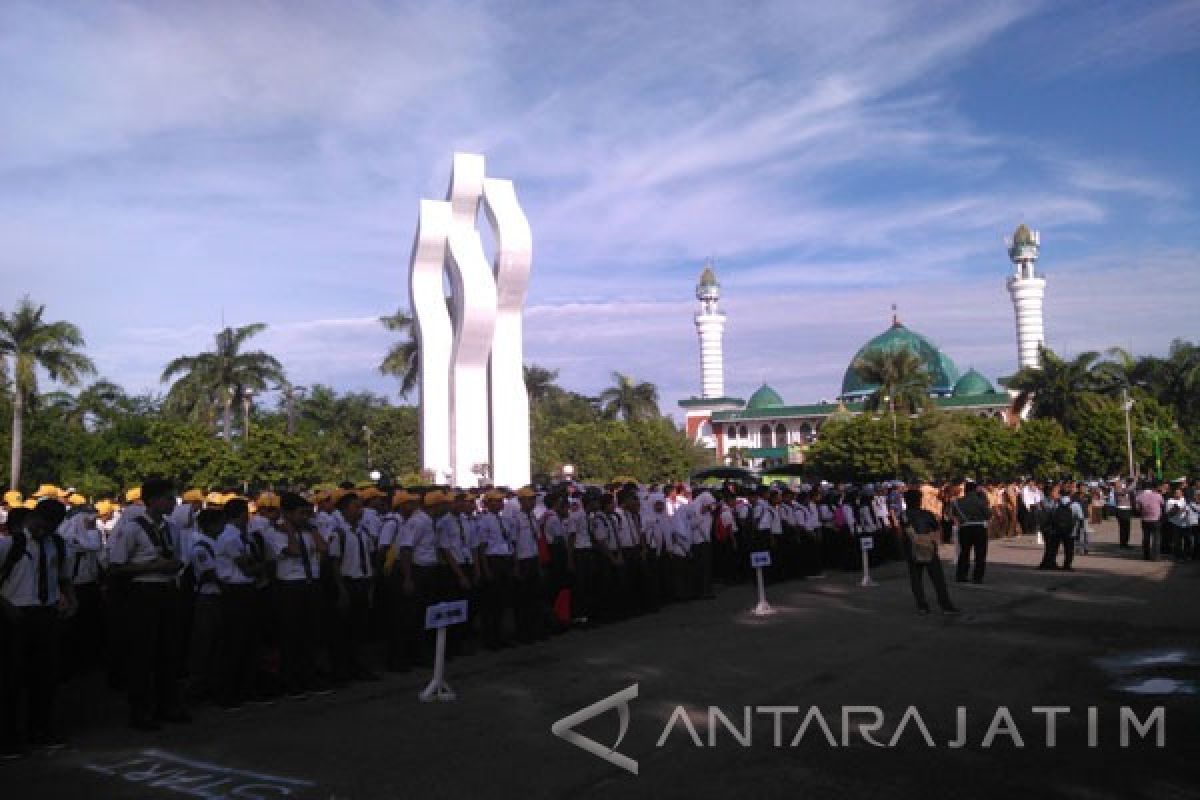 Ribuan Pelajar Pamekasan Berikrar Tolak Narkoba