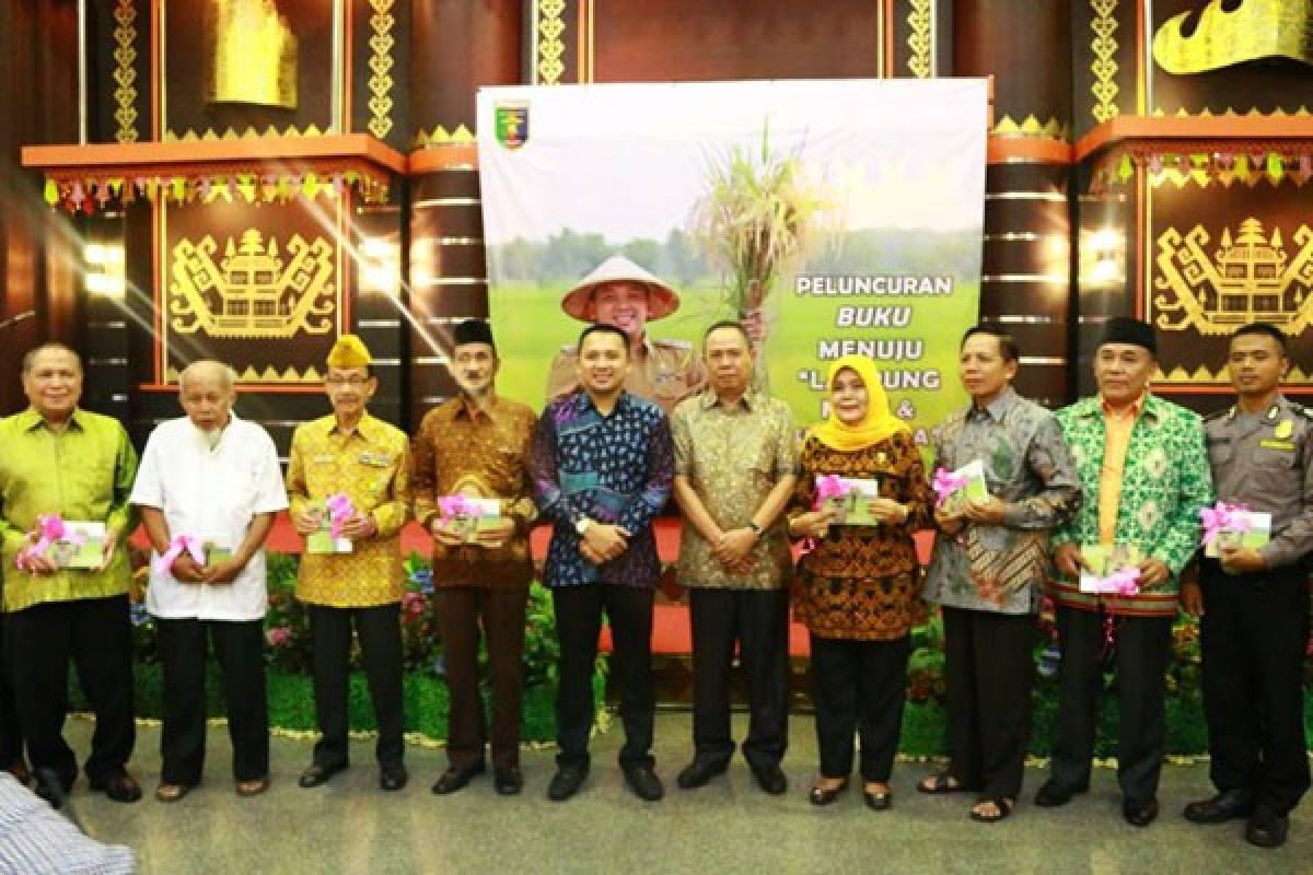 Buku "Menuju Lampung Maju & Sejahtera" Diluncurkan